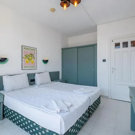 Cleo Hotel apartamentowy 3*