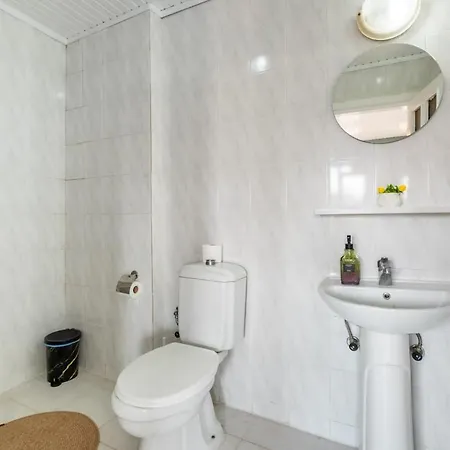 Cleo Aparthotel 3*